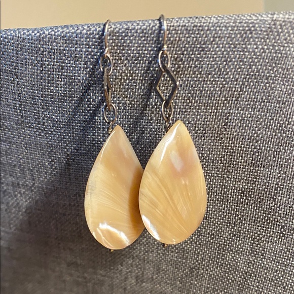 Estate Jewelry - Mother of Pearl Teardrop Earrings | 925 Sterling Silver | Dangle Drop